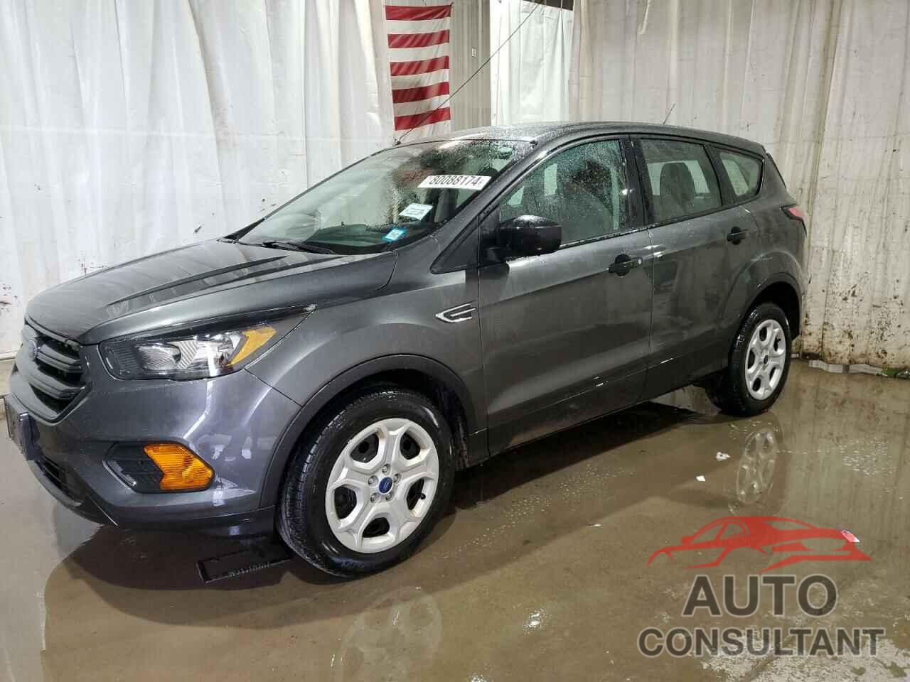 FORD ESCAPE 2018 - 1FMCU0F76JUD53614