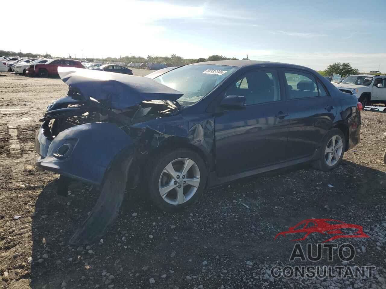 TOYOTA COROLLA 2013 - 5YFBU4EE8DP083231