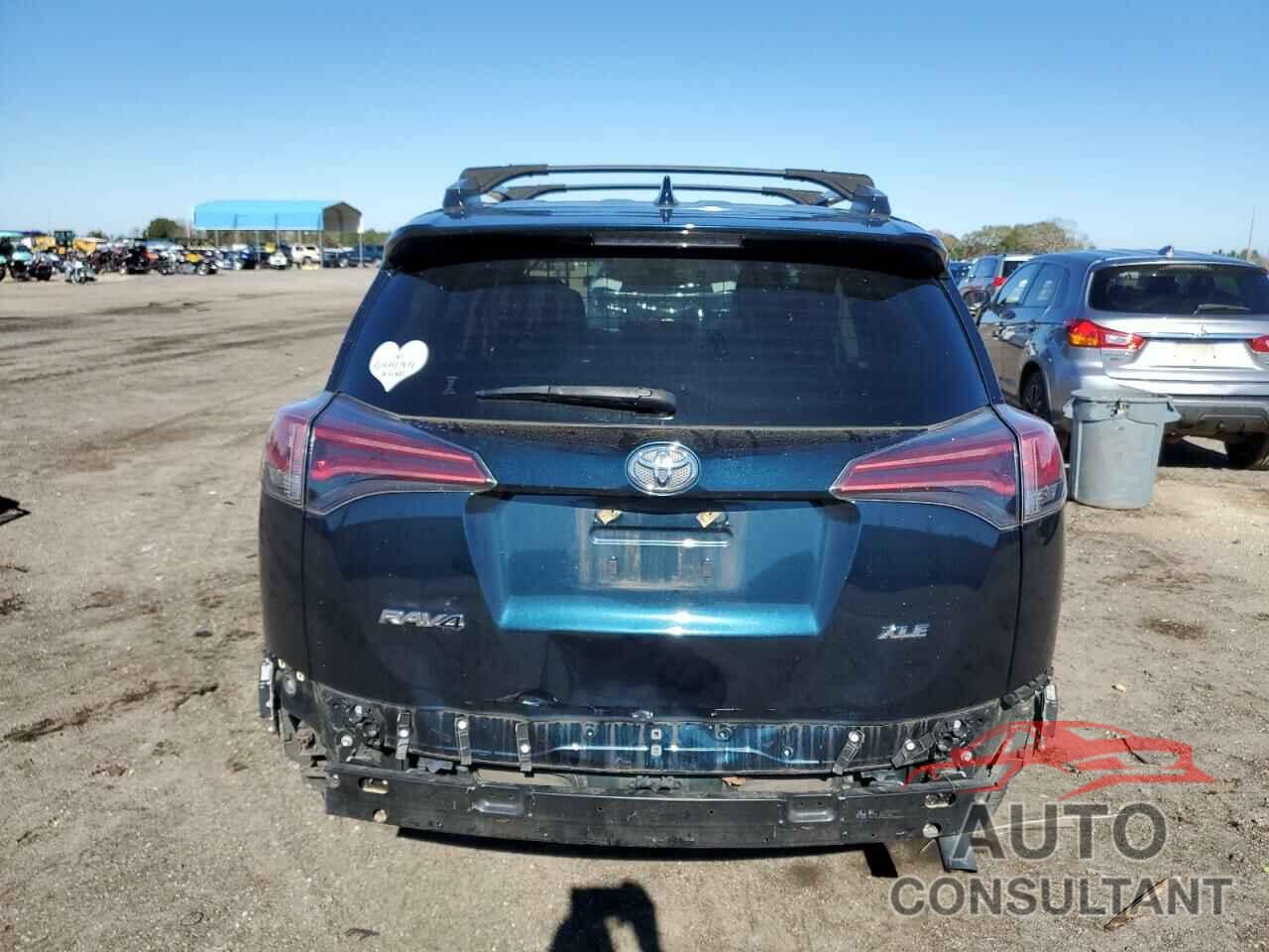 TOYOTA RAV4 2017 - JTMWFREV6HJ721107