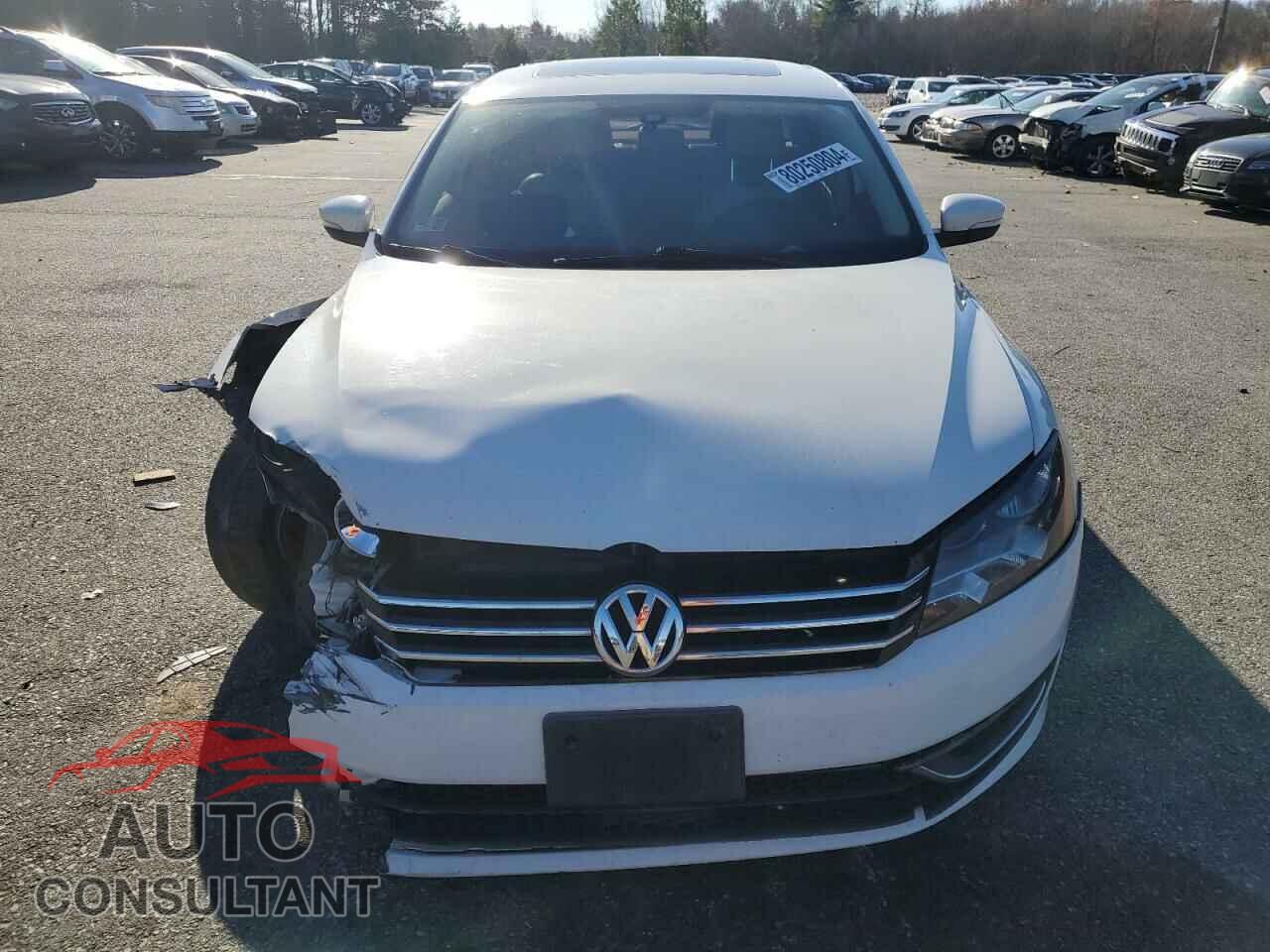 VOLKSWAGEN PASSAT 2014 - 1VWBP7A30EC002050