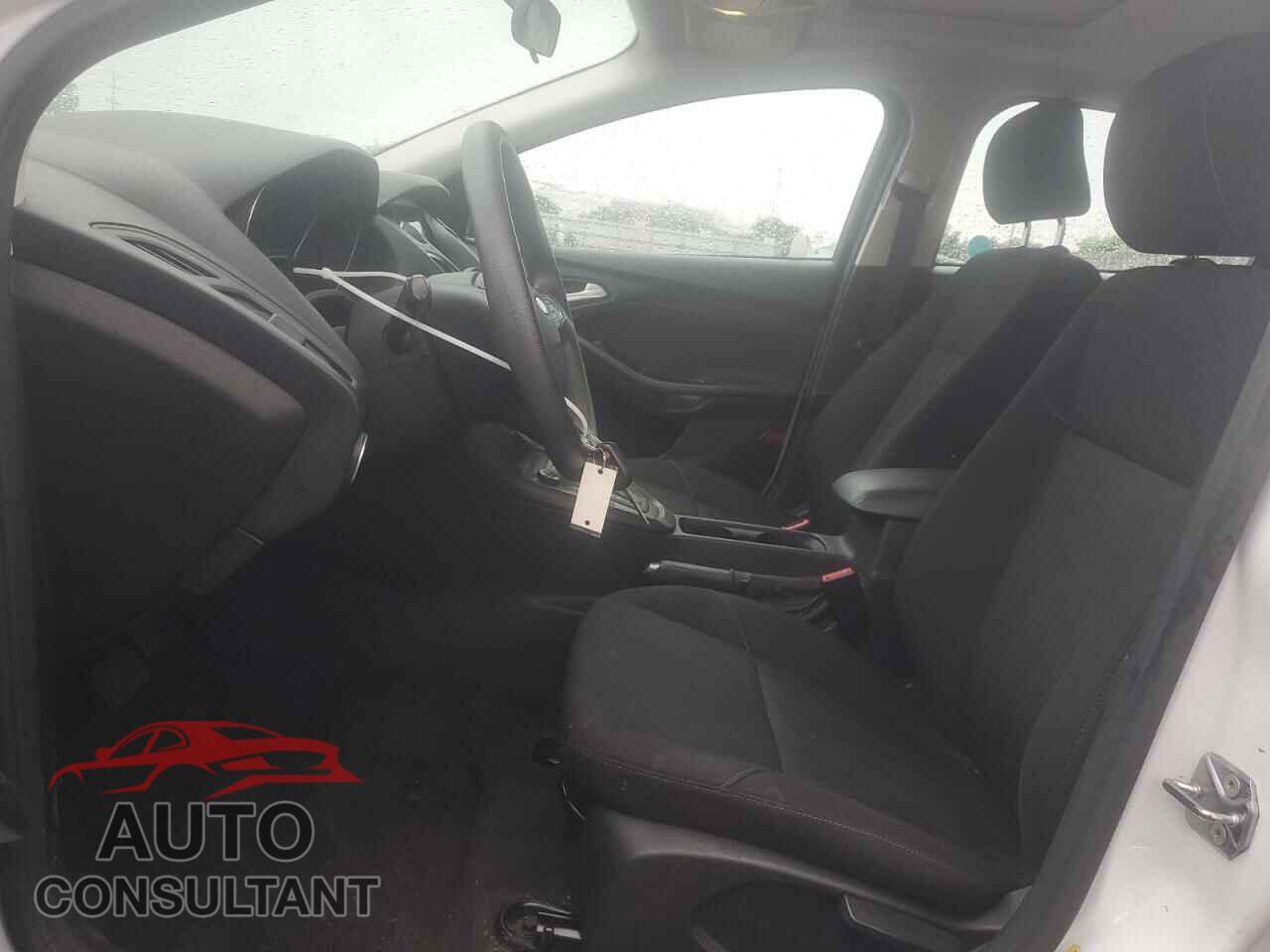 FORD FOCUS 2017 - 1FADP3M2XHL230400