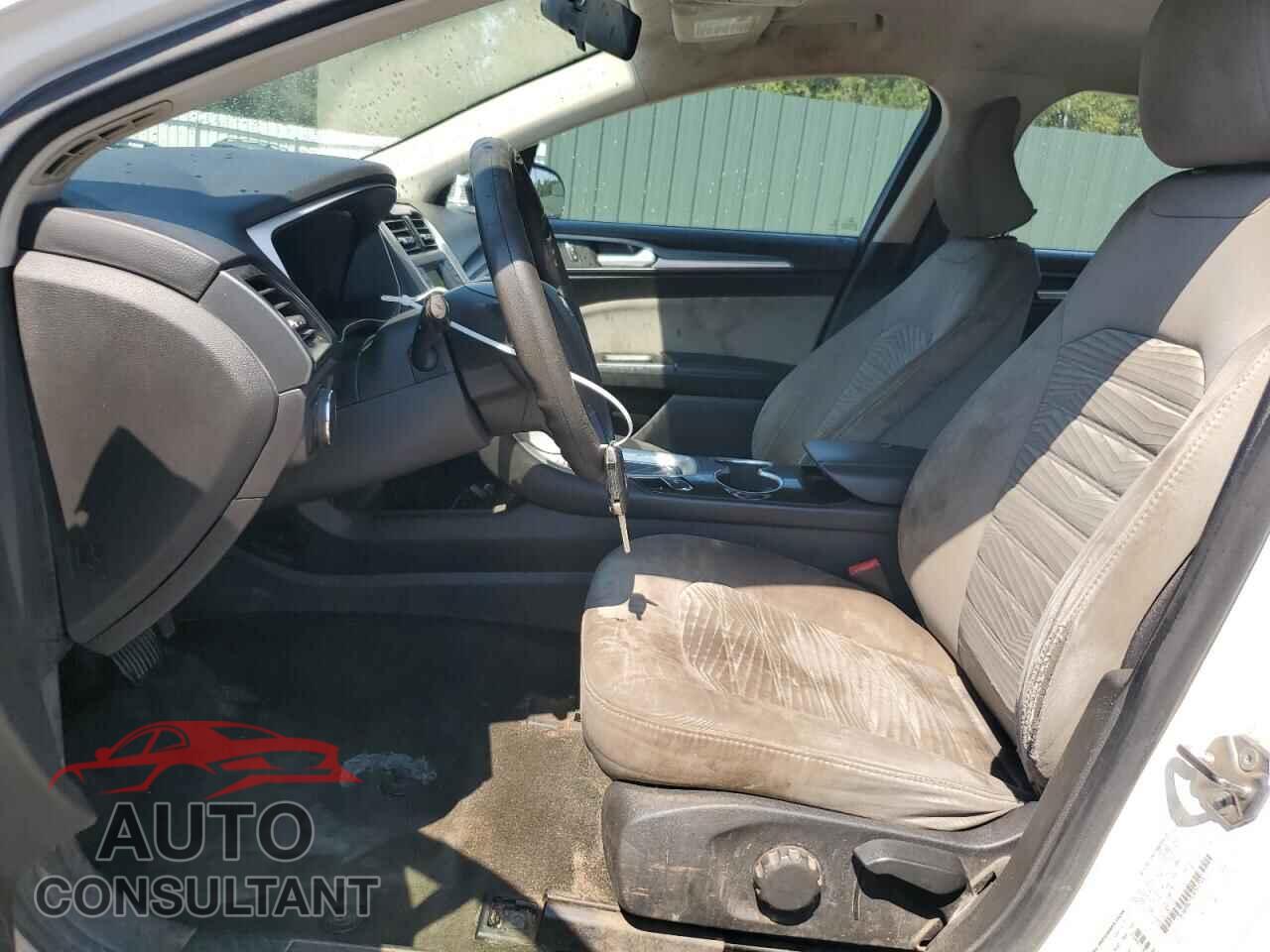FORD FUSION 2016 - 3FA6P0G77GR363744