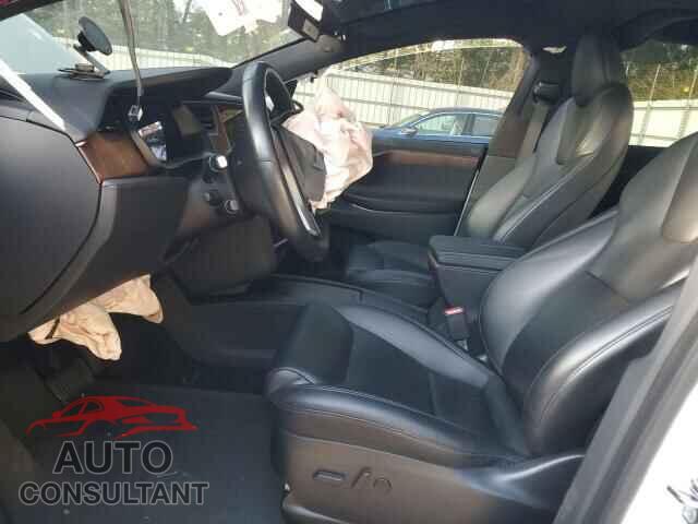 TESLA MODEL X 2020 - 5YJXCBE21LF240210