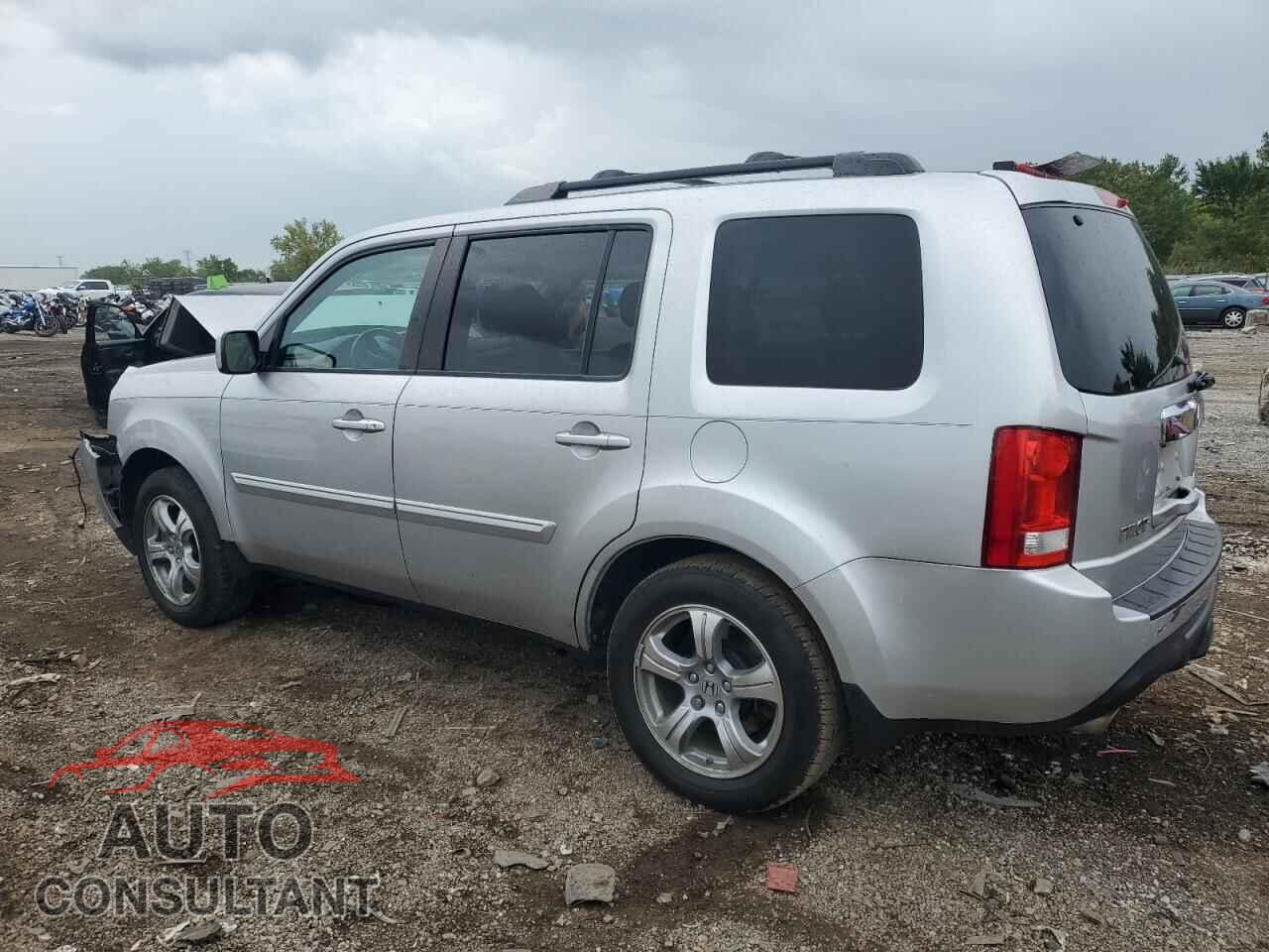 HONDA PILOT 2013 - 5FNYF4H55DB072635