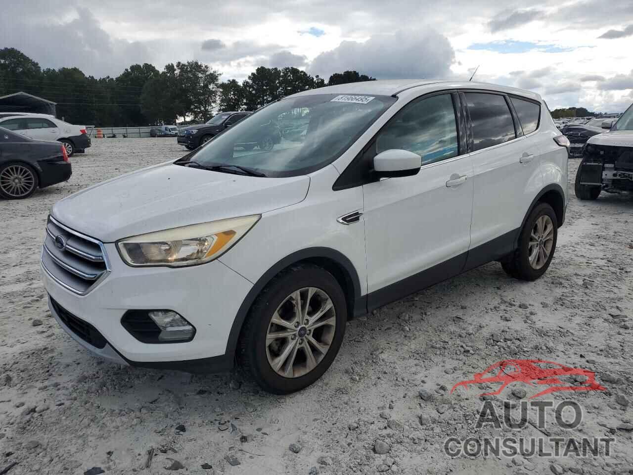 FORD ESCAPE 2017 - 1FMCU0GD7HUD94526
