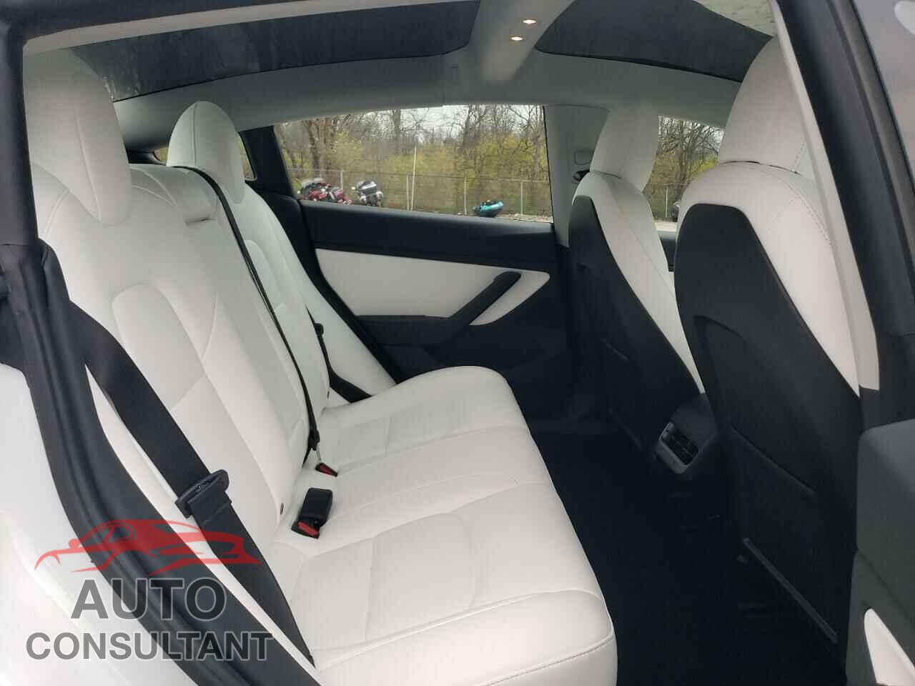 TESLA MODEL 3 2021 - 5YJ3E1EB8MF852831
