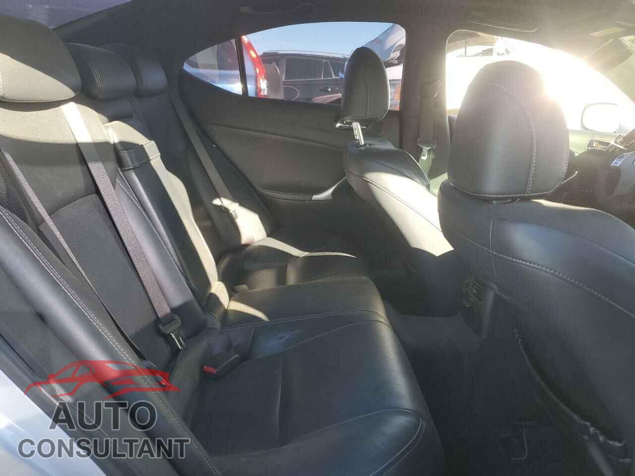LEXUS IS 2012 - JTHCE5C2XC5002465