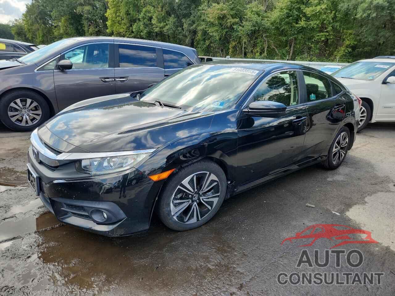 HONDA CIVIC 2018 - JHMFC1F31JX017275