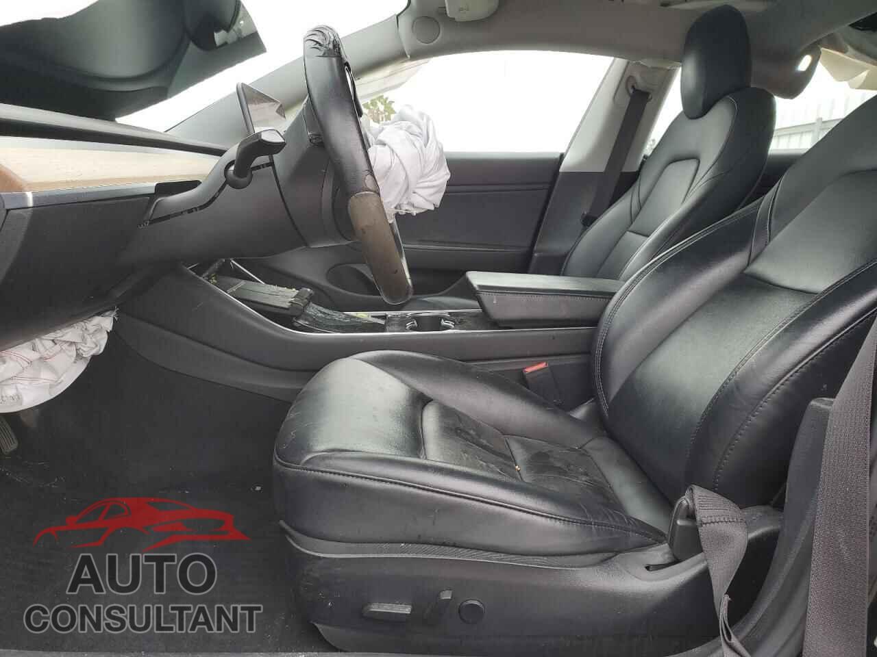 TESLA MODEL 3 2019 - 5YJ3E1EA6KF425328