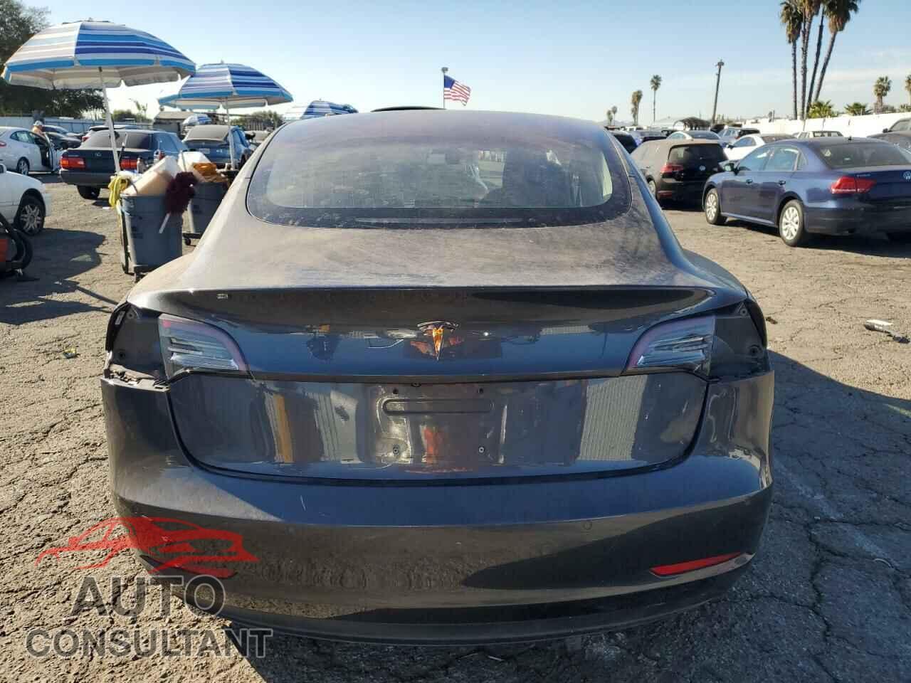TESLA MODEL 3 2018 - 5YJ3E1EA2JF044526