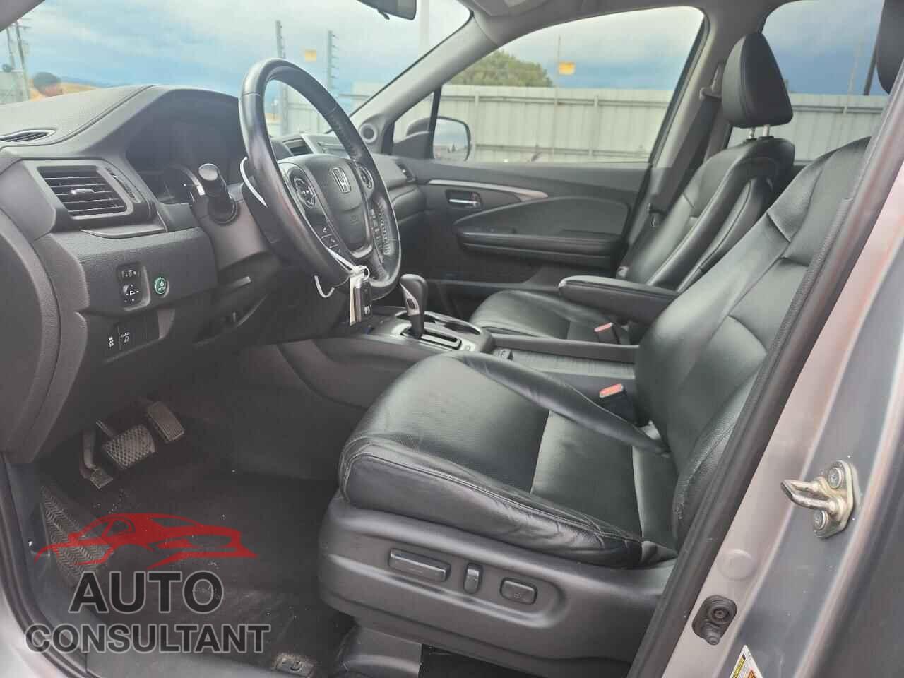 HONDA RIDGELINE 2017 - 5FPYK3F58HB002634