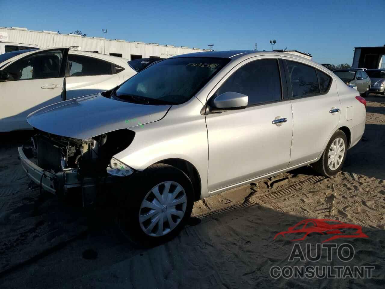 NISSAN VERSA 2018 - 3N1CN7AP1JL886517