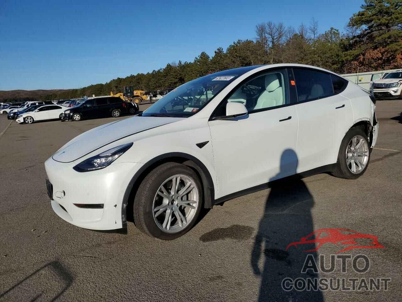 TESLA MODEL Y 2022 - 7SAYGDEE6NF360881