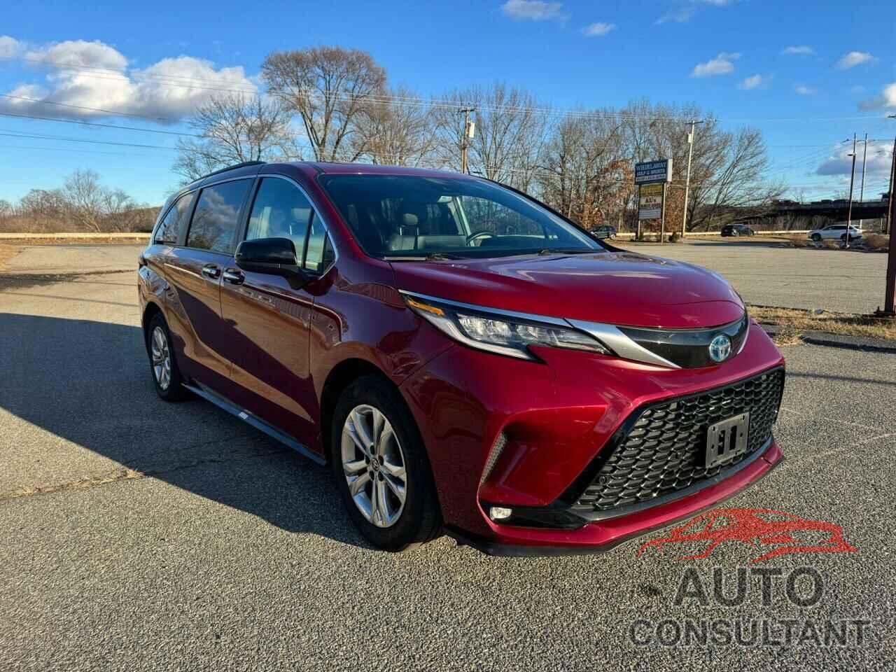 TOYOTA SIENNA 2022 - 5TDDSKFC1NS042979