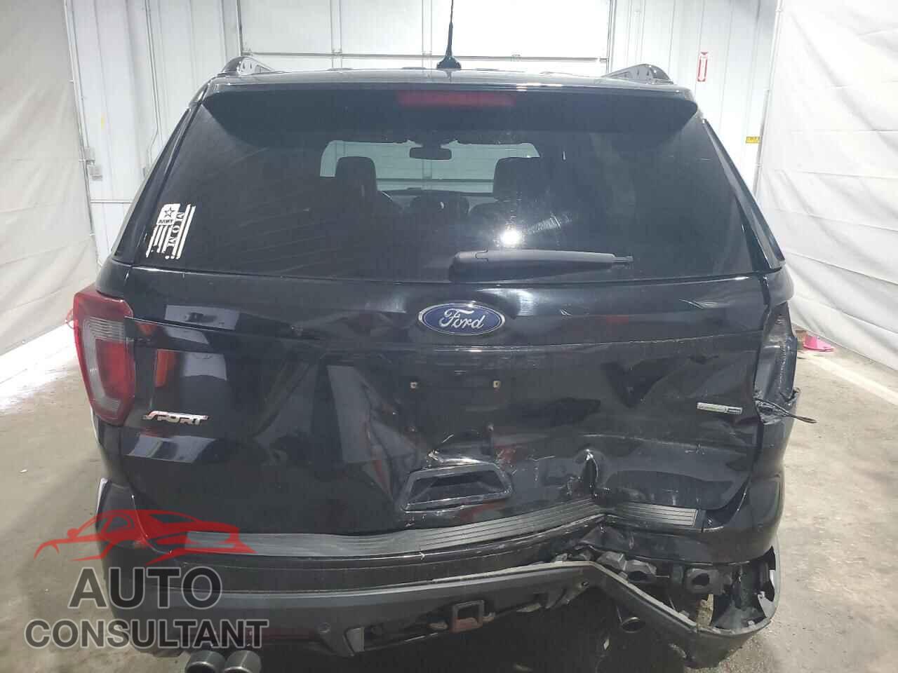 FORD EXPLORER 2018 - 1FM5K8GTXJGB82583