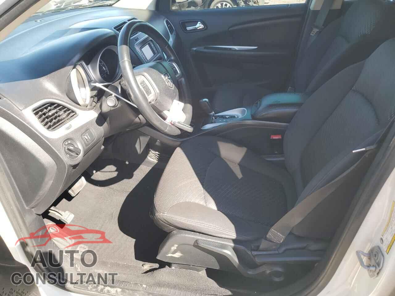 DODGE JOURNEY 2015 - 3C4PDCAB2FT516876
