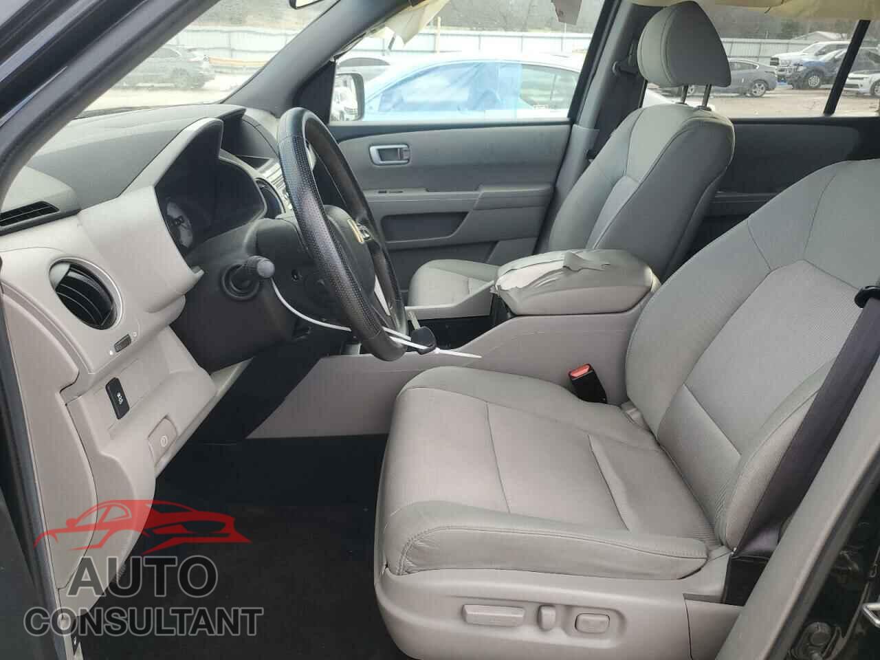 HONDA PILOT 2012 - 5FNYF4H49CB013822