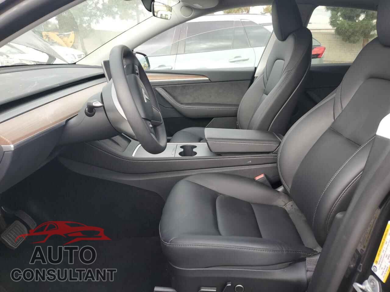 TESLA MODEL Y 2024 - 7SAYGDED5RF076736