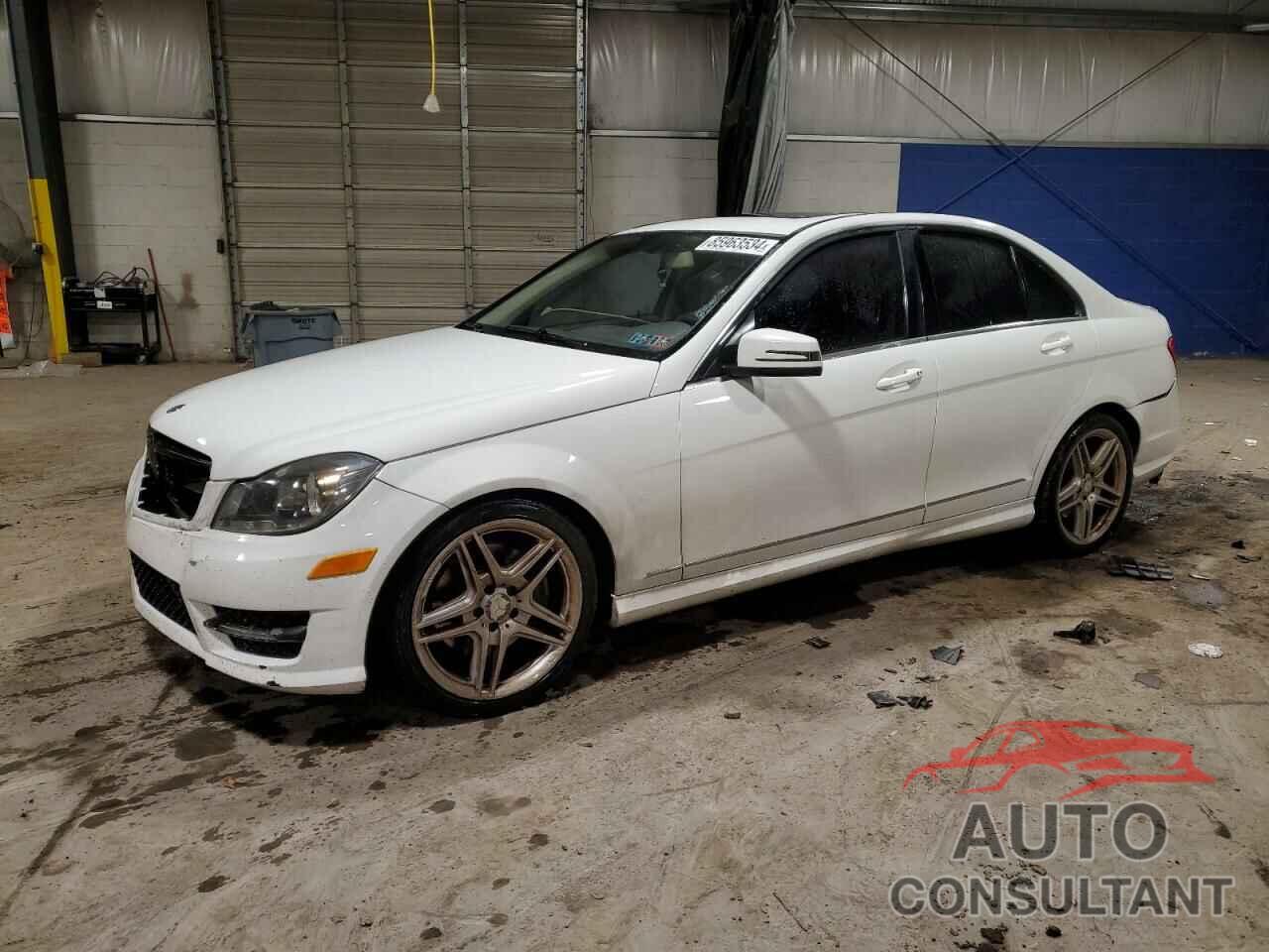 MERCEDES-BENZ C-CLASS 2013 - WDDGF8AB6DR256095