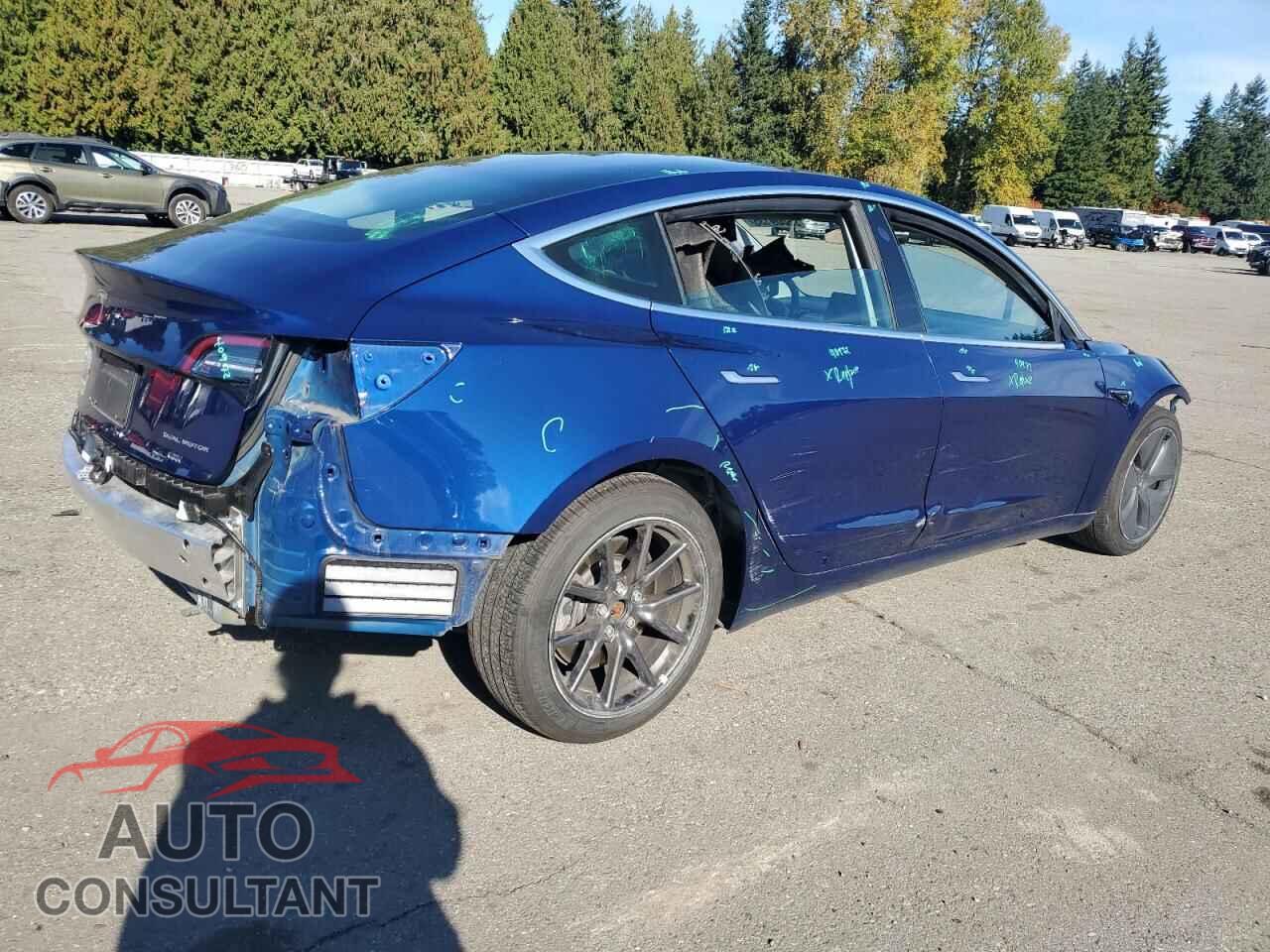 TESLA MODEL 3 2019 - 5YJ3E1EB6KF464879