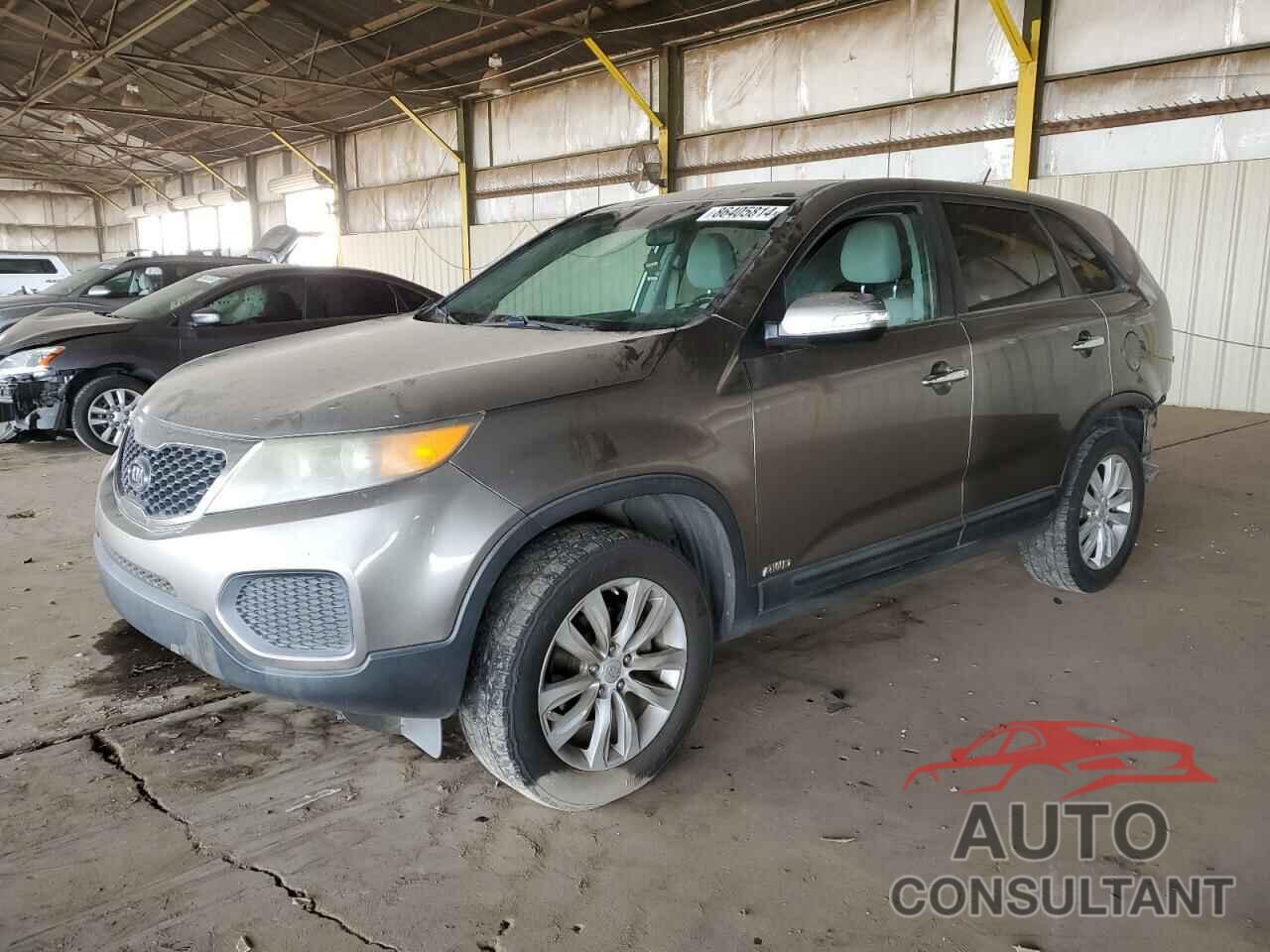 KIA SORENTO 2011 - 5XYKTCA13BG006400