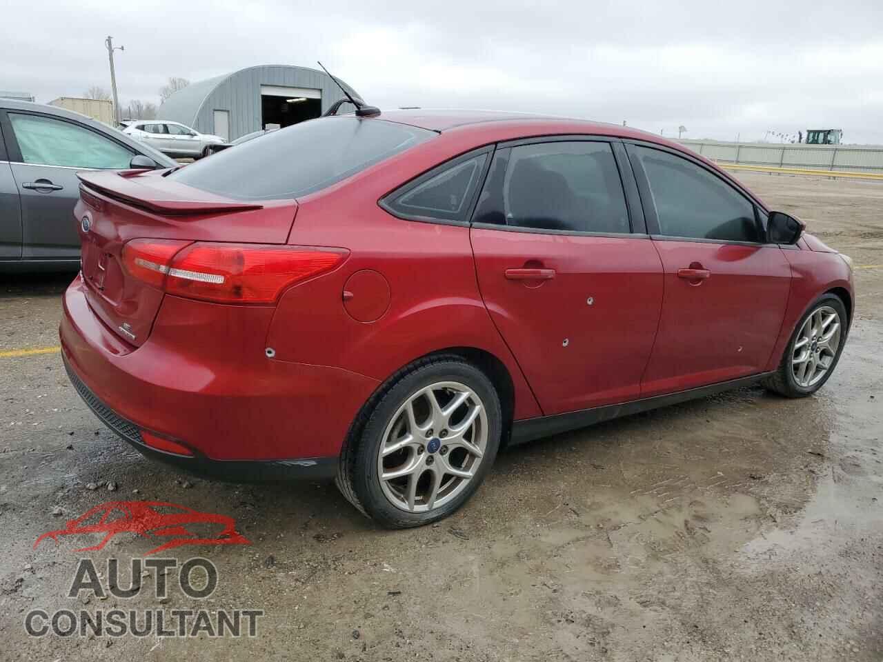 FORD FOCUS 2015 - 1FADP3F20FL219870