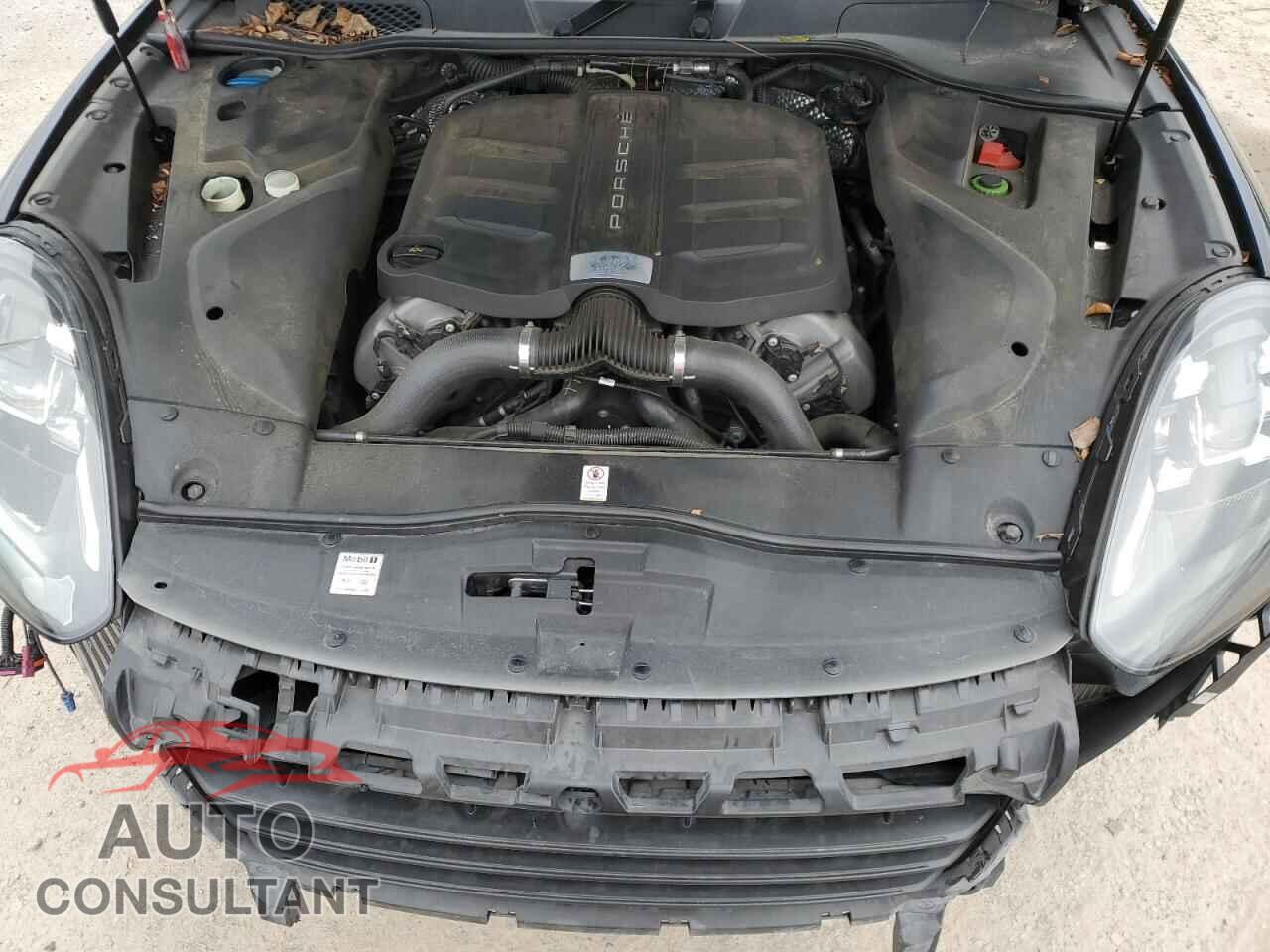 PORSCHE CAYENNE 2018 - WP1AD2A29JLA81003