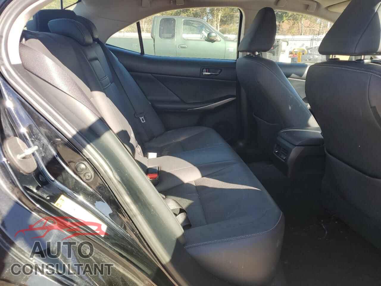 LEXUS IS 2016 - JTHBA1D28G5029359