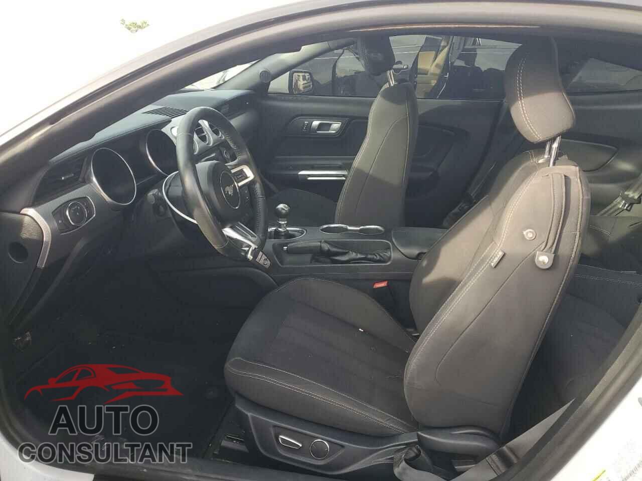 FORD MUSTANG 2018 - 1FA6P8CF3J5170321