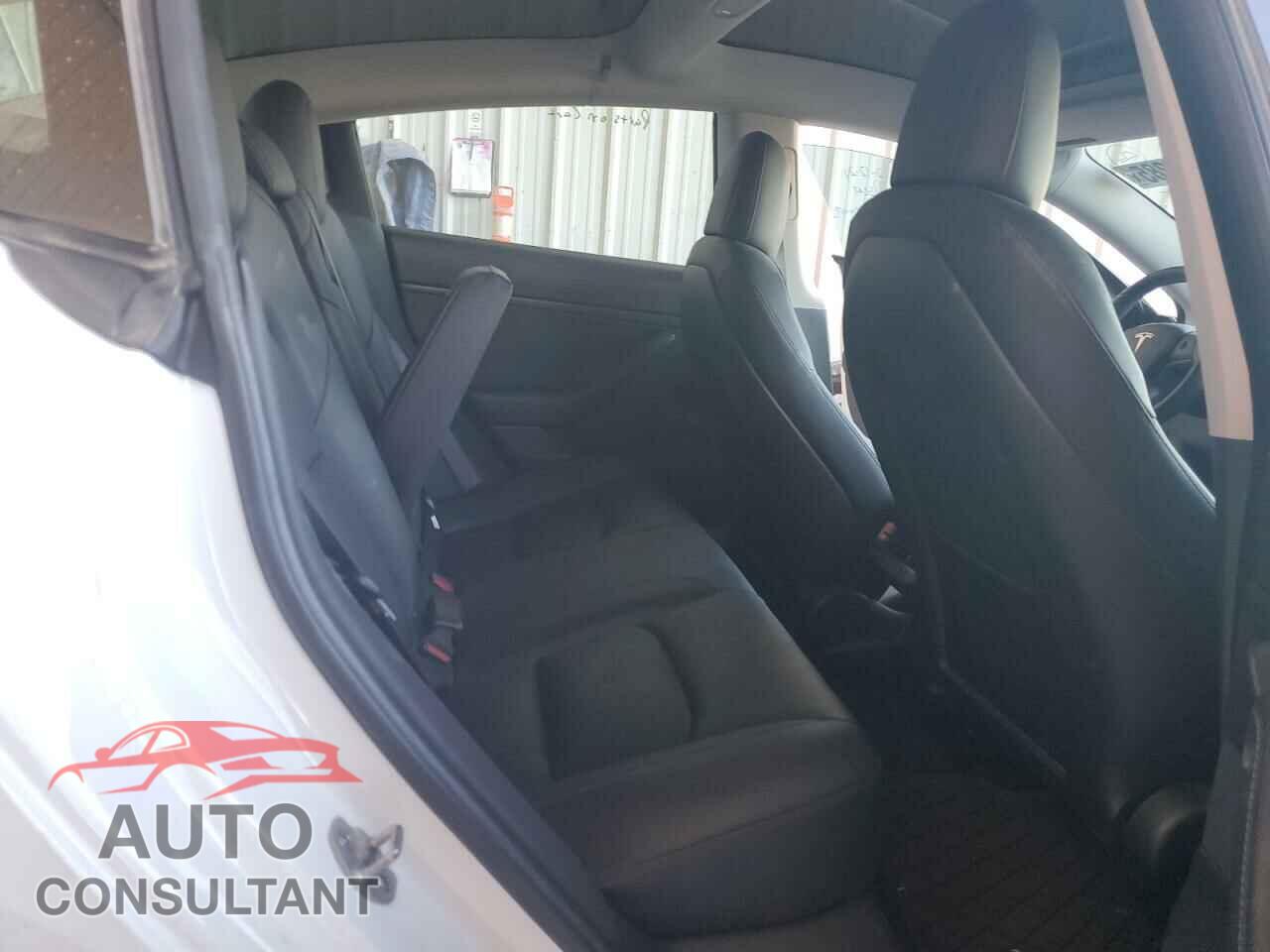 TESLA MODEL 3 2018 - 5YJ3E1EA9JF098714