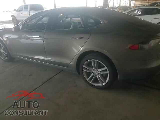 TESLA MODEL S 2015 - 5YJSA1E21FF114167