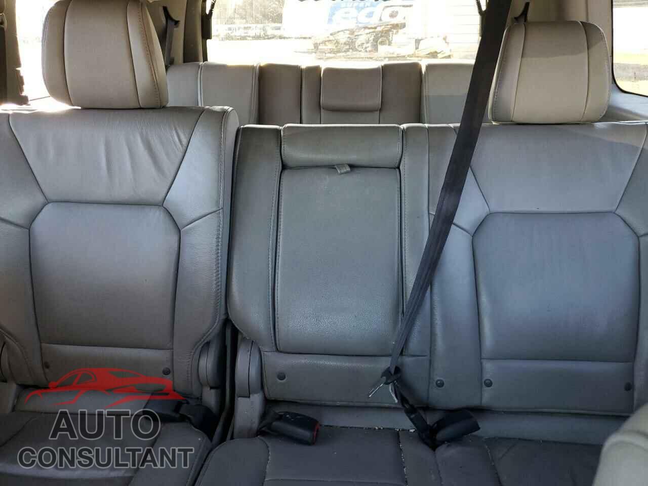HONDA PILOT 2014 - 5FNYF4H56EB014941
