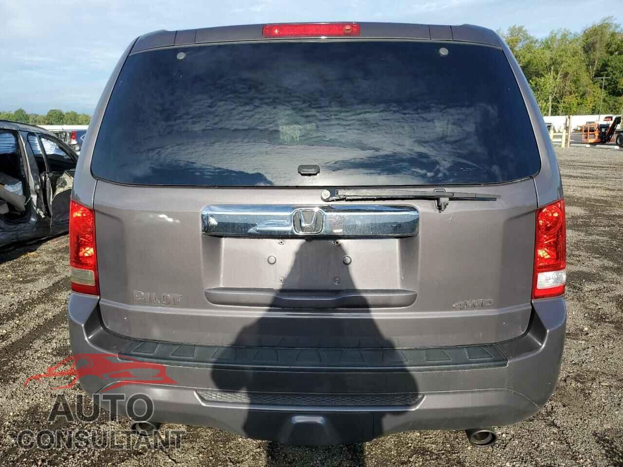 HONDA PILOT 2013 - 5FNYF4H4XDB071567