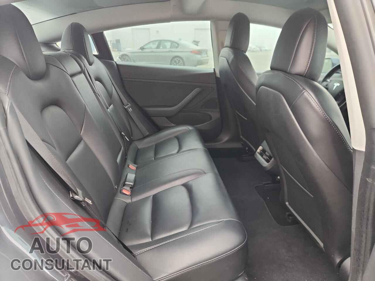 TESLA MODEL 3 2021 - 5YJ3E1EBXMF903245
