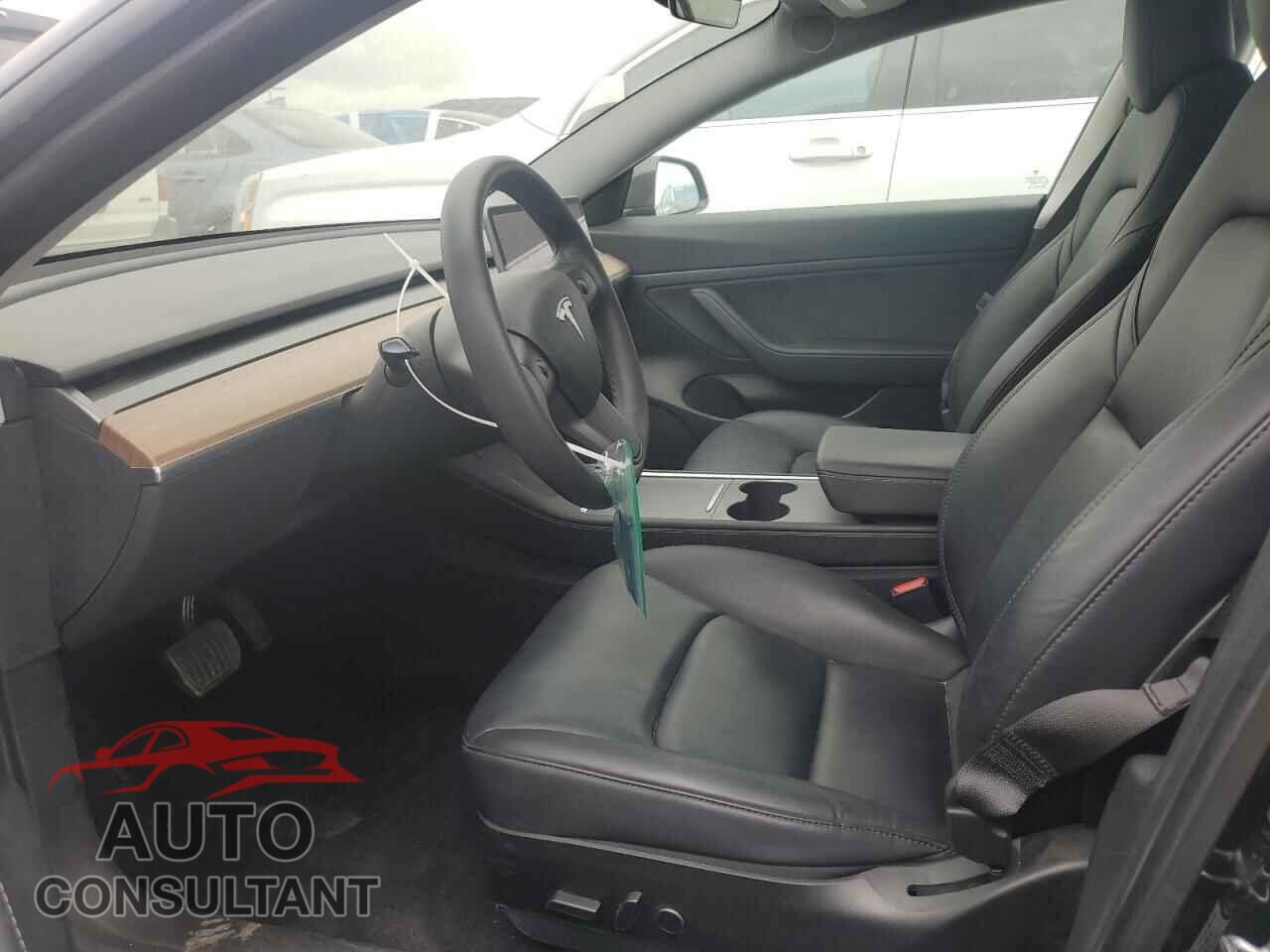 TESLA MODEL 3 2021 - 5YJ3E1EA8MF870656