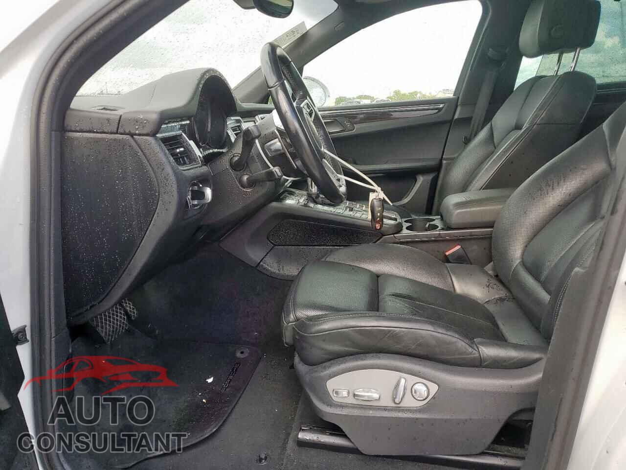PORSCHE MACAN 2015 - WP1AB2A54FLB59825