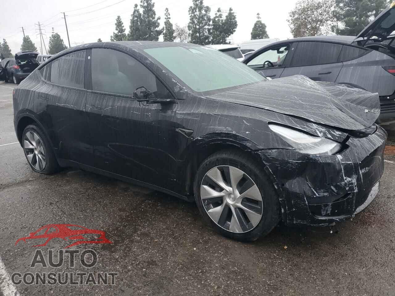TESLA MODEL Y 2021 - 5YJYGAEE9MF276497