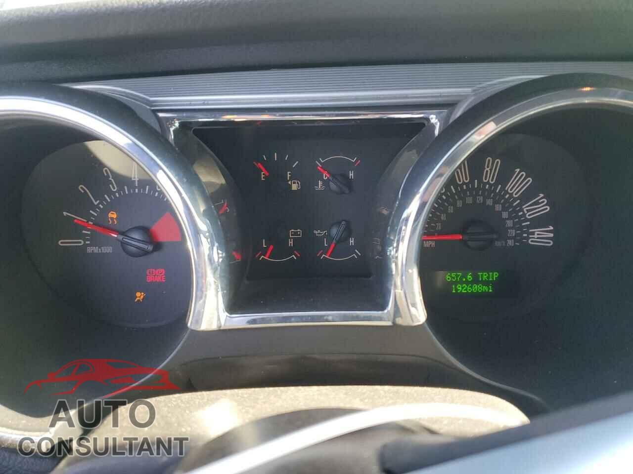 FORD MUSTANG 2009 - 1ZVHT82H495142425