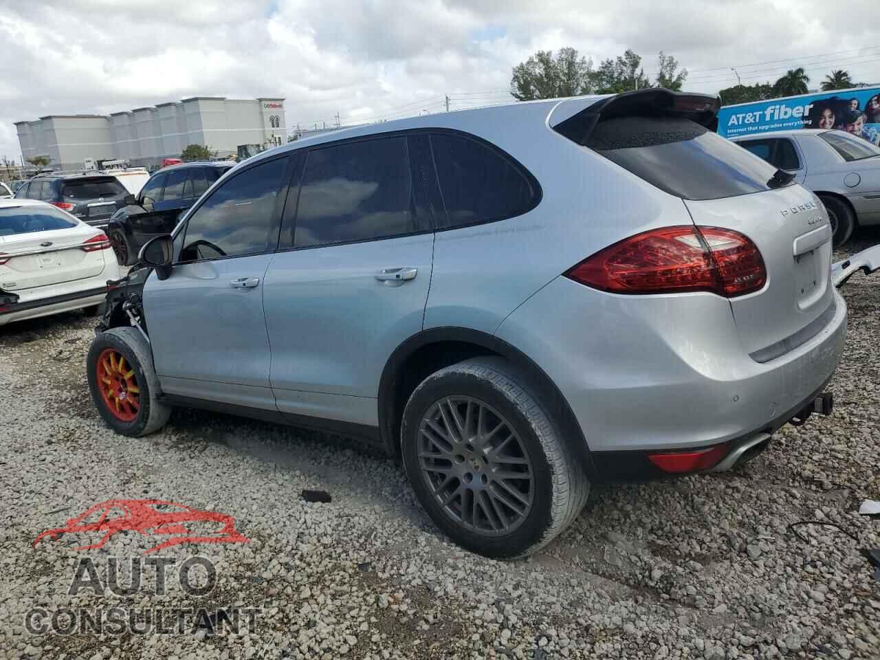 PORSCHE CAYENNE 2013 - WP1AF2A27DLA28072