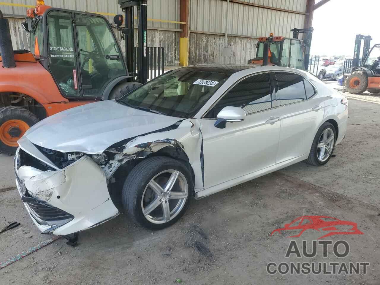 TOYOTA CAMRY 2018 - 4T1BZ1HK4JU009333