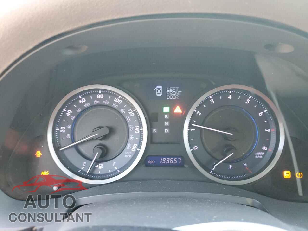 LEXUS IS 2012 - JTHCF5C28C5054156