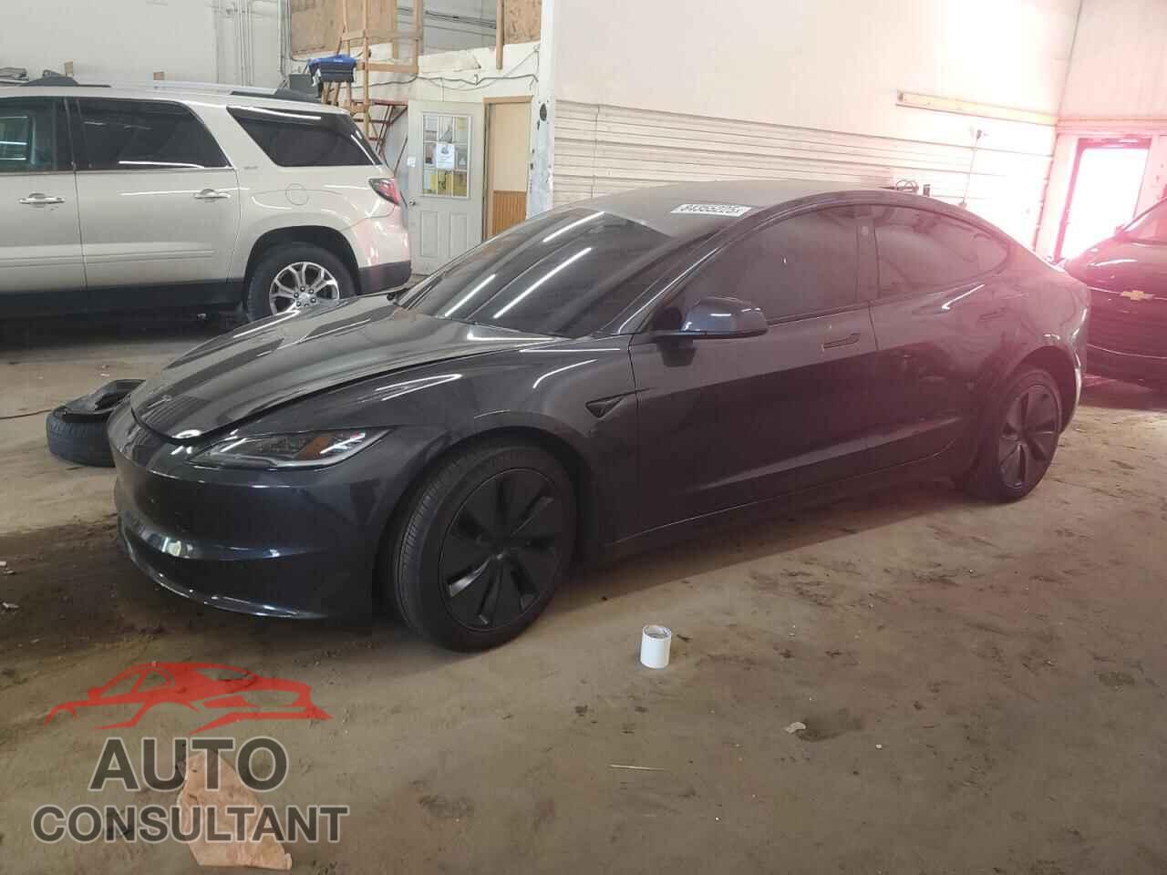 TESLA MODEL 3 2025 - 5YJ3E1EB0SF937904