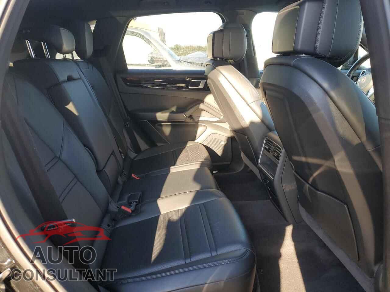 PORSCHE CAYENNE 2020 - WP1AA2AY5LDA02596