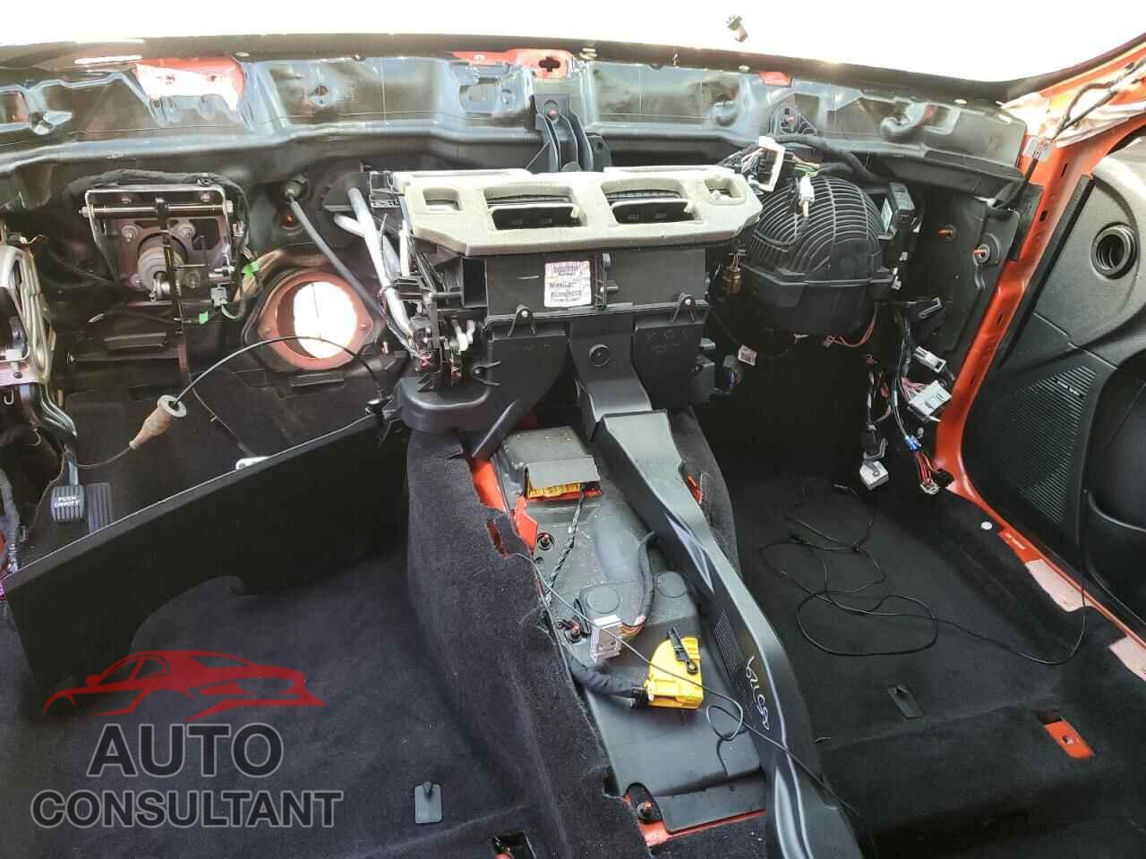 DODGE CHALLENGER 2017 - 2C3CDZC98HH657883