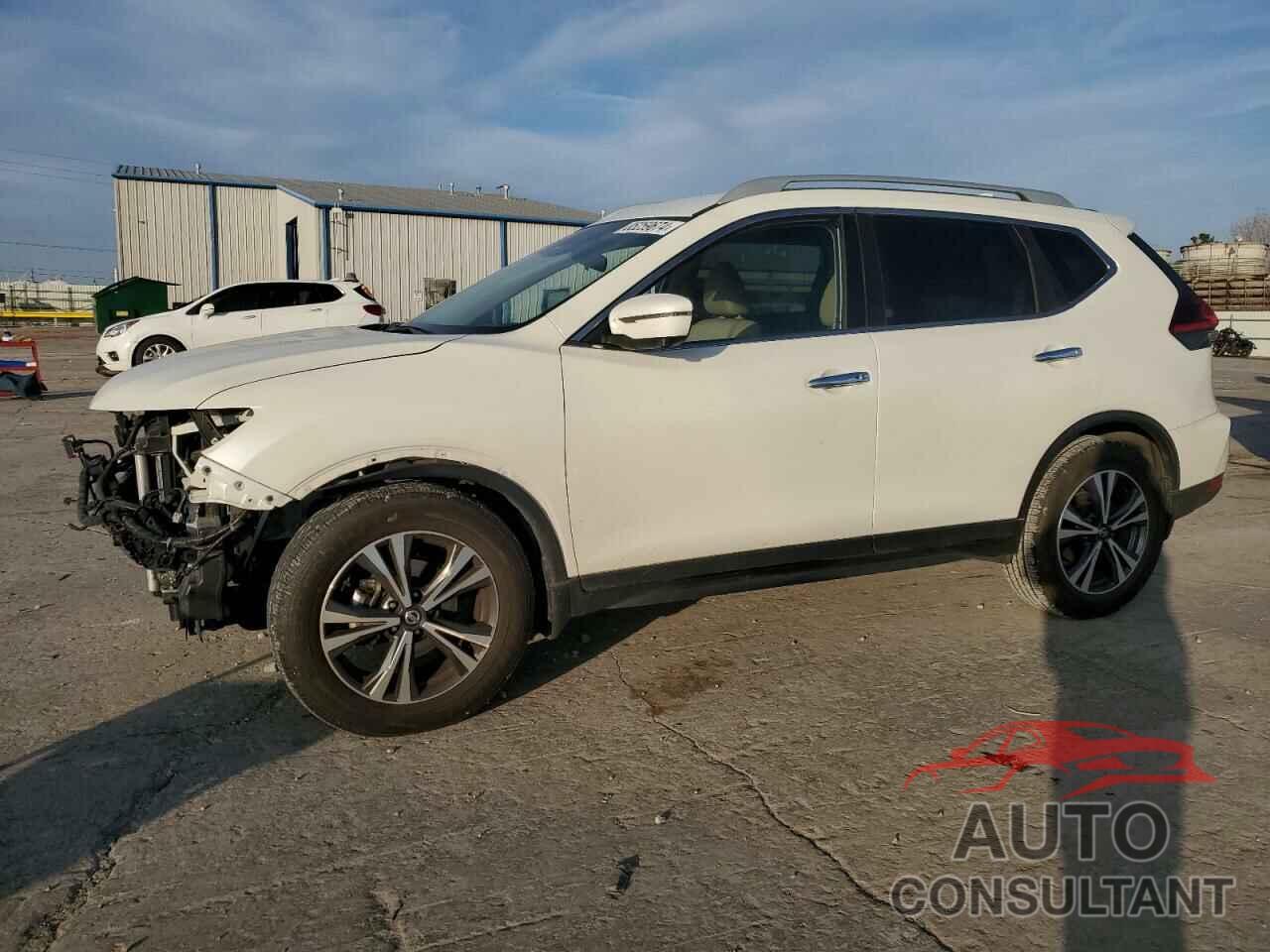 NISSAN ROGUE 2019 - 5N1AT2MT1KC821150