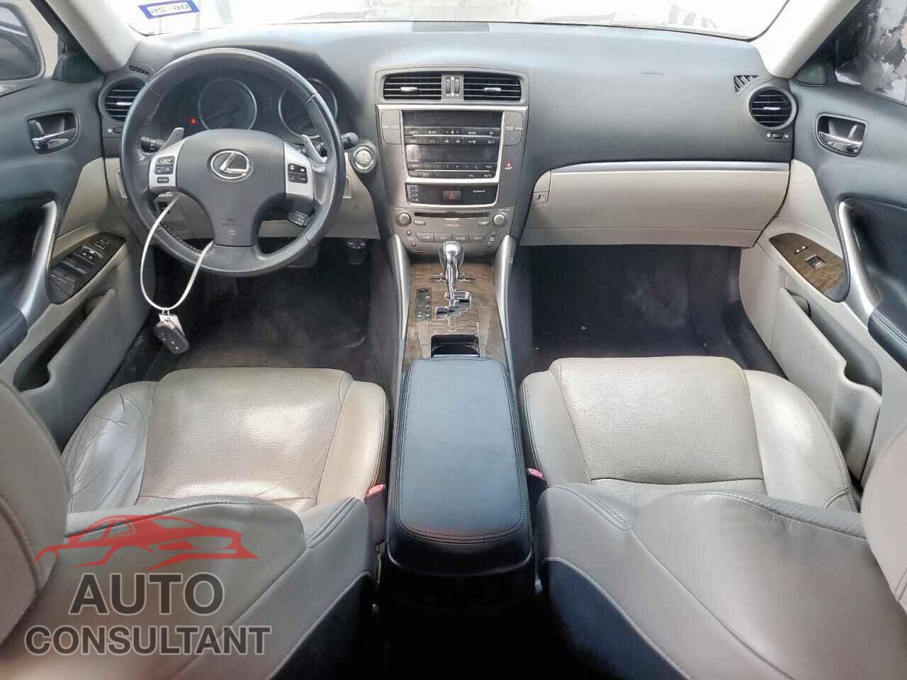 LEXUS IS 2012 - JTHBF5C26C5182407