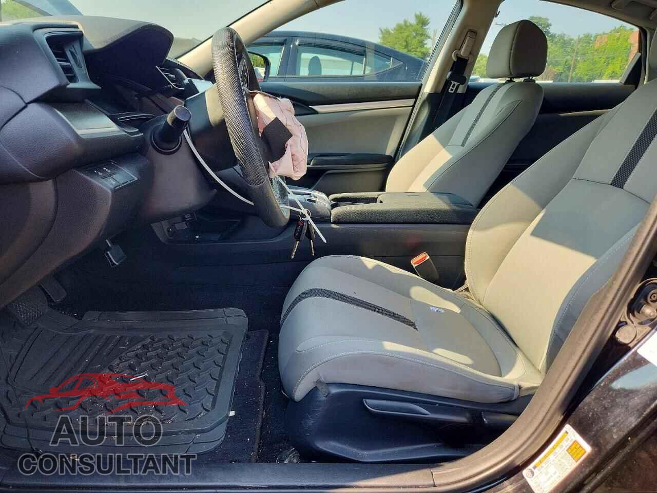 HONDA CIVIC 2019 - 2HGFC2F68KH538664