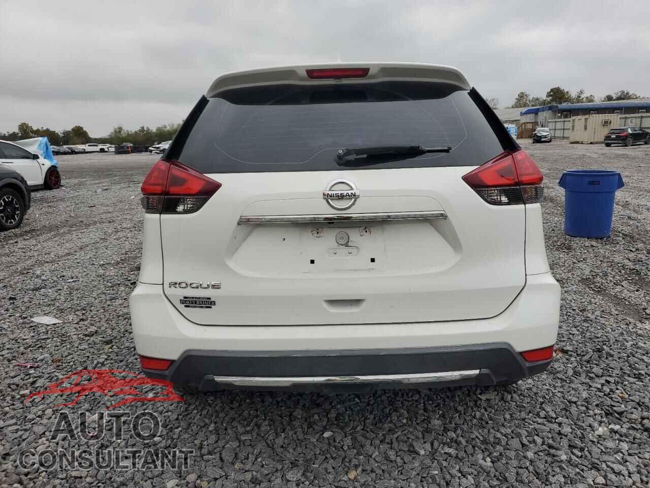 NISSAN ROGUE 2017 - 5N1AT2MT6HC730335