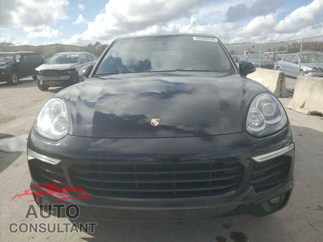 PORSCHE CAYENNE 2016 - WP1AA2A26GLA08673
