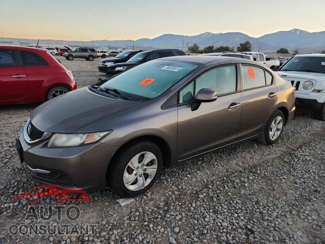 HONDA CIVIC 2013 - 2HGFB2F56DH548347